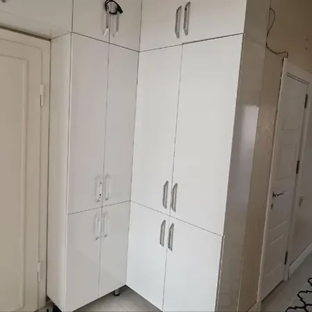 عائلية قريبة من المواصلات Apartment